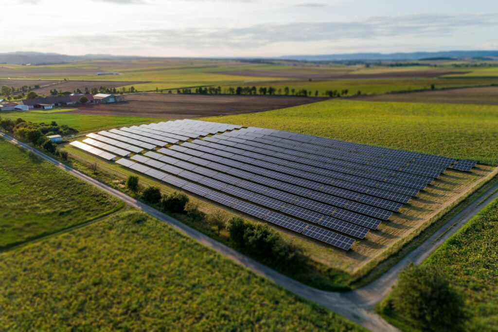 raphael cruz IwY 27ceRCA unsplash 1024x682 - ☀️ Solar und Photovoltaik für Göppingen